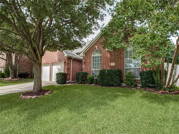 3rd image of 1121 Sugarberry Ln