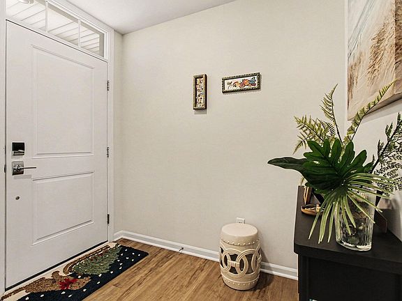 3rd image of 2204 Mill Ln