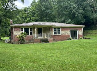 9 Johnnie Woods Ln, Buffalo Valley, TN 38548
