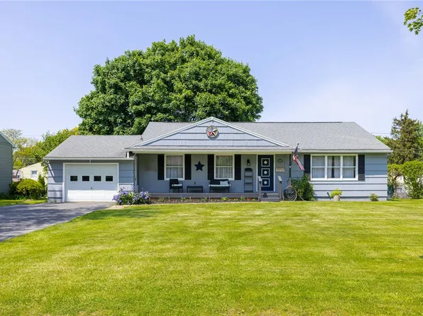 68 Little Tree Ln, Hilton, NY 14468