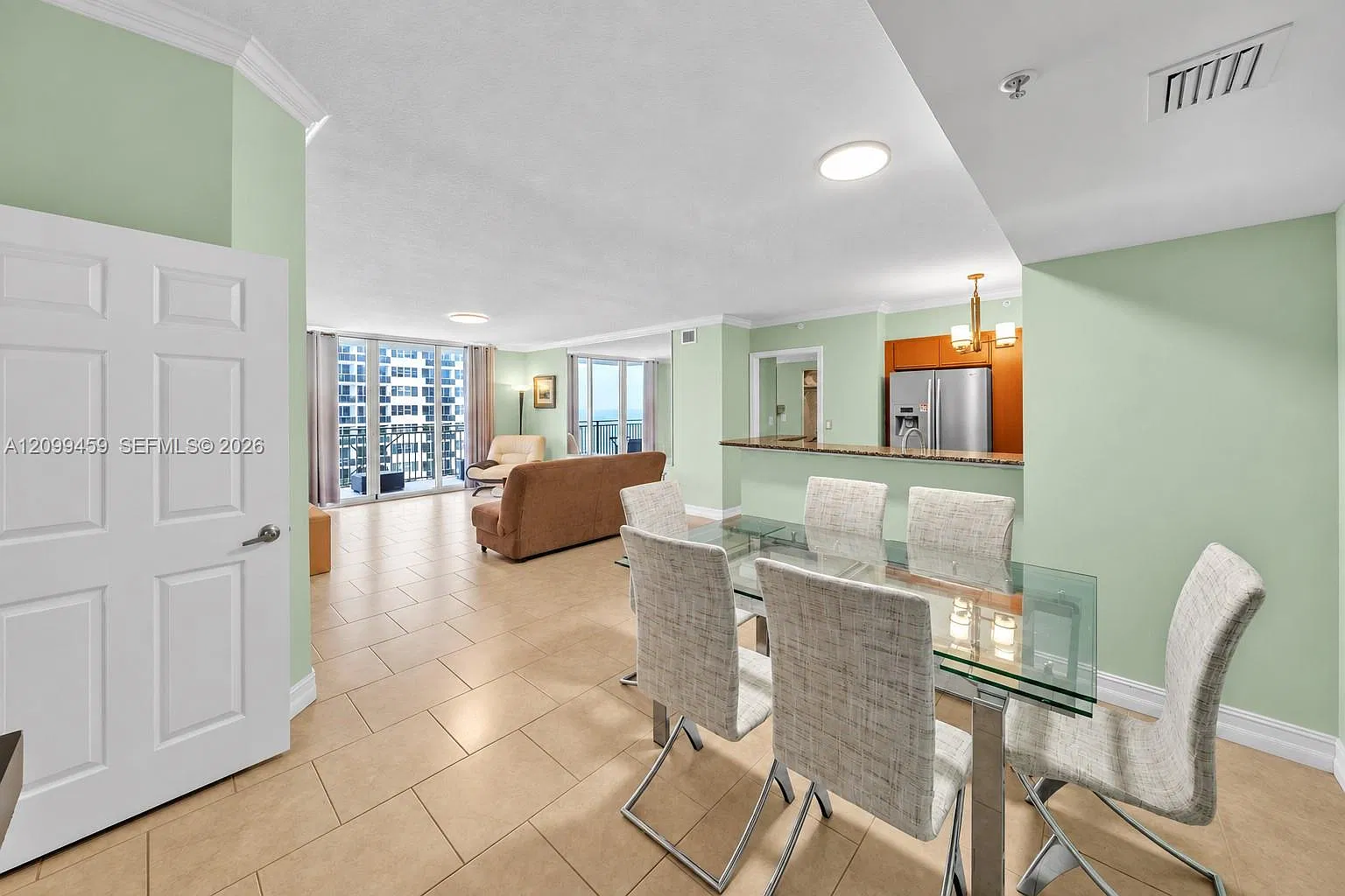 2080 Ocean Drive Condo — Photo 4