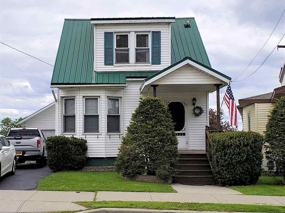 1st image of 623 Main St