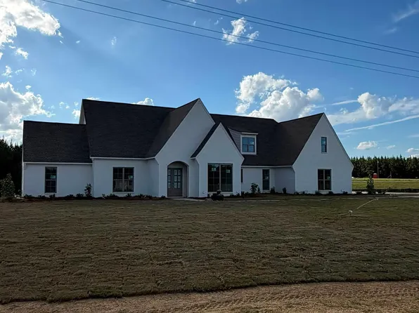 1021 Freedom Farms Xing, Brandon, MS 39047