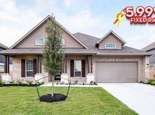 13923 Gretzky Dr, Mont Belvieu, TX 77523