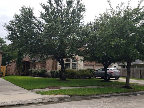 3rd image of 13310 Lake Passage Ln