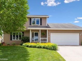 402 13th St SW, Altoona, IA 50009