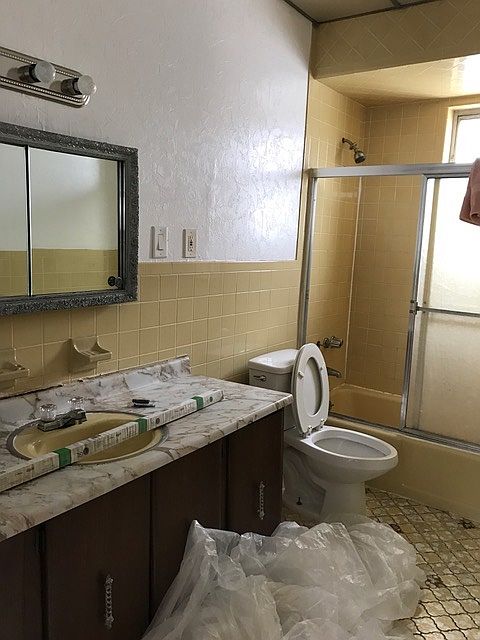 2nd image of 1809 Avenue V