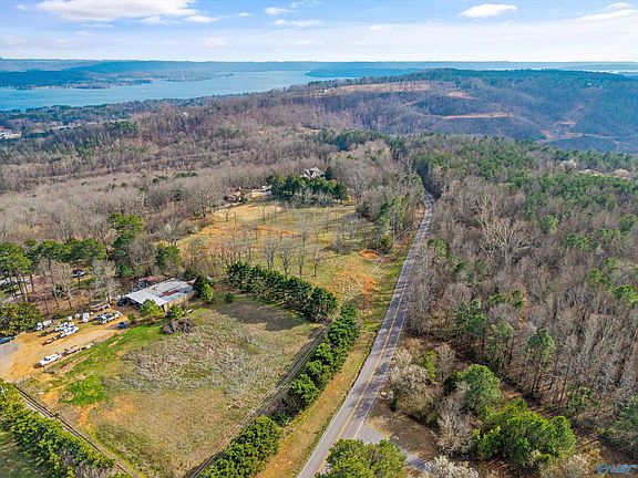 4th image of 1230 Columbus City Rd