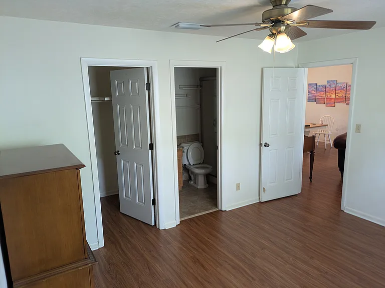 5127 NW 24th Pl — Photo 7