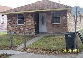 1st image of 2701 Jackson Ave