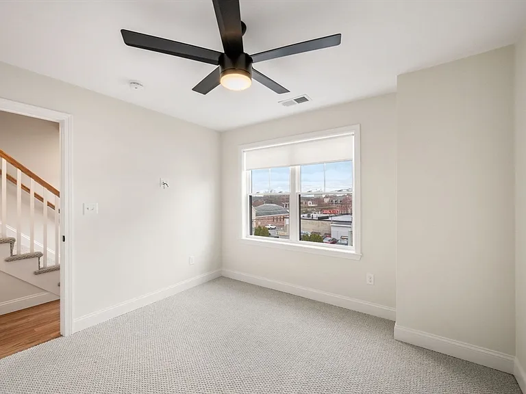 32 Union St #32 — Photo 28