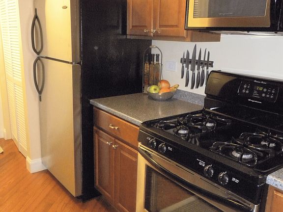 5th image of 1516 N Denton Ave