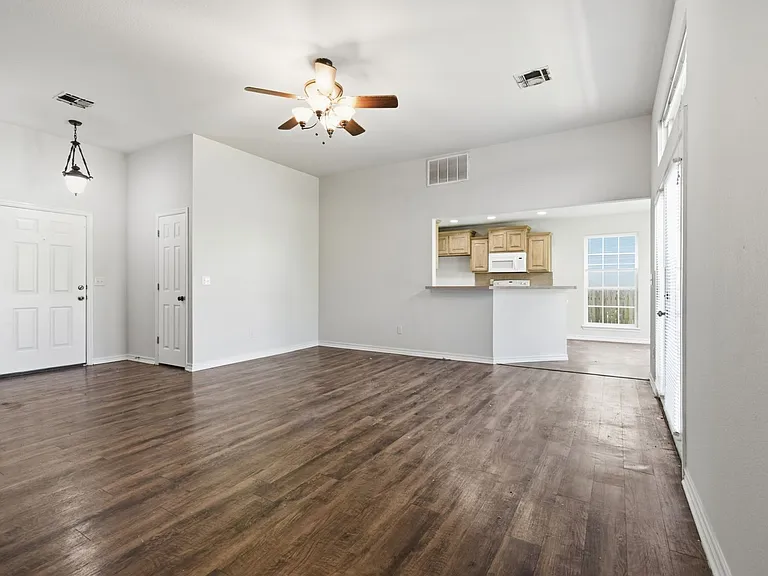 25620 Briar Dr — Photo 5