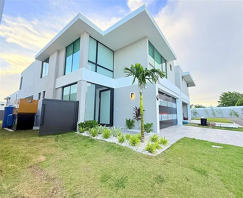 URB RIVIERA PARKVIEW Calle Jasper #122 Photo 1