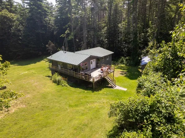 1764 West Tinmouth Road, Clarendon, VT 05777