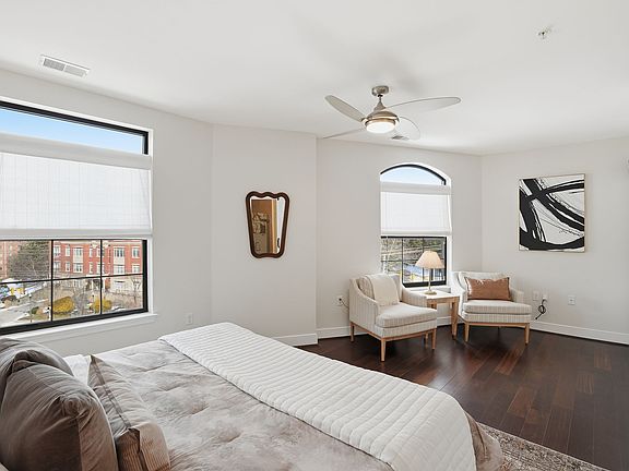 3rd image of 2702 Langston Blvd APT 4B