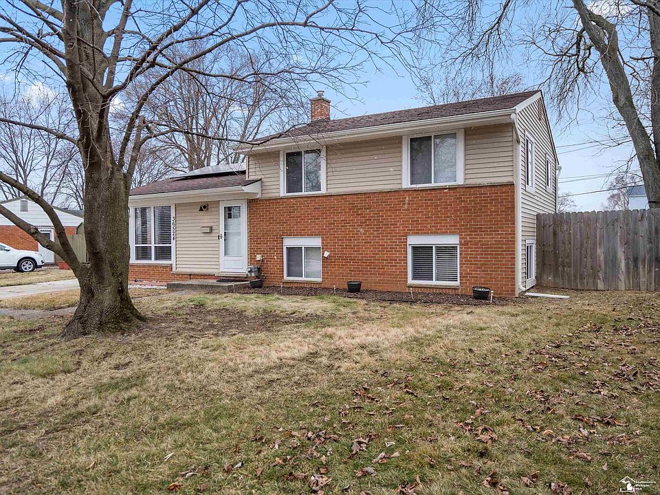 1st image of 36524 Fairchild St