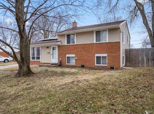 36524 Fairchild St, Westland, MI 48186