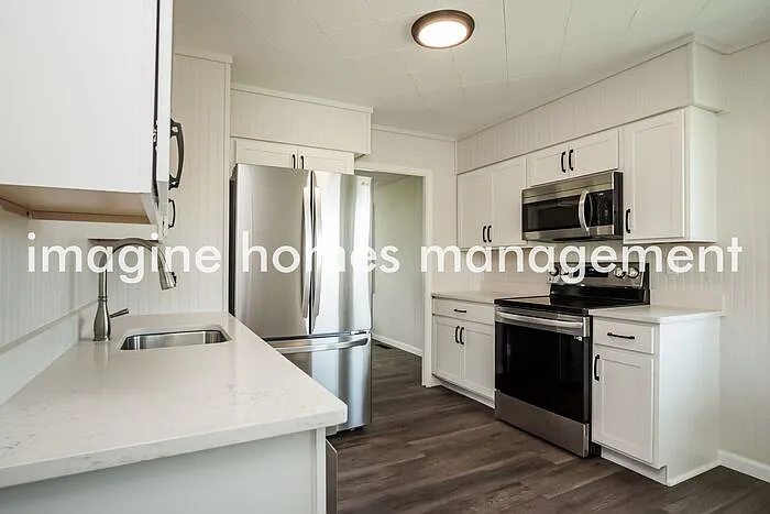 10937 Carlson Dr — Photo 4
