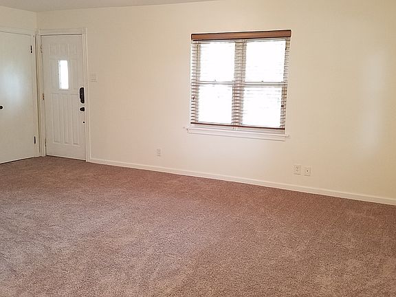 5th image of 9308 Harold Dr