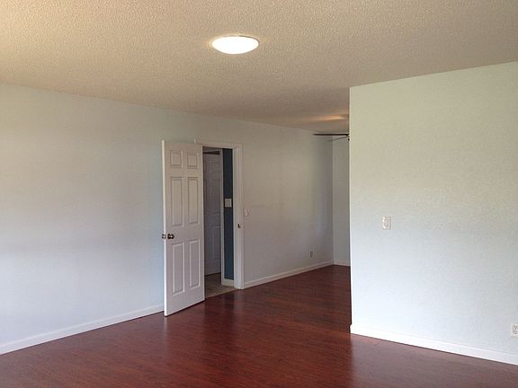 3rd image of 773 N Keller Ave