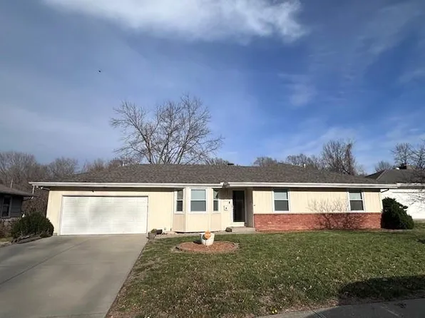 7311 Hedges Ave, Raytown, MO 64133