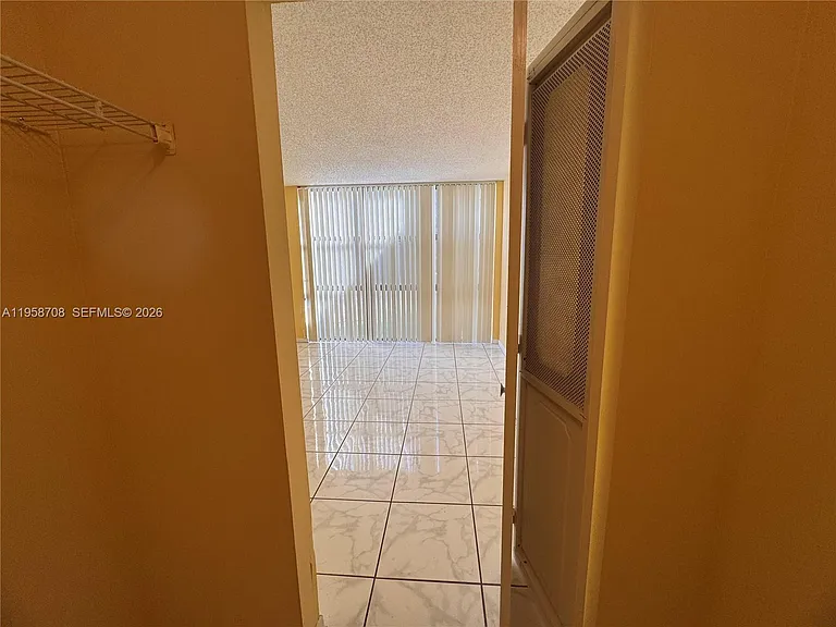 16919 N Bay Rd #117 — Photo 18