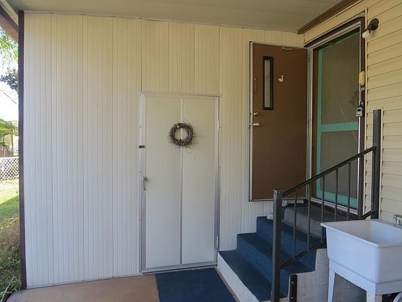 4th image of 5248 Pineland Ave