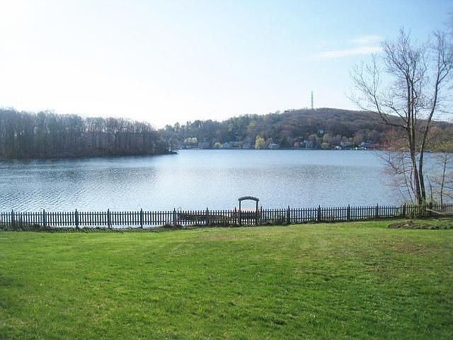 1st image of 100 W Lake Blvd