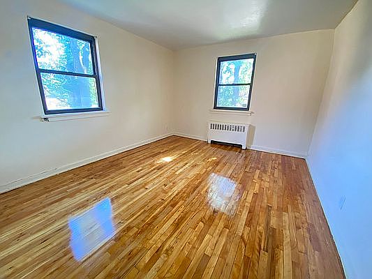 3rd image of 116-47 170th St #42A