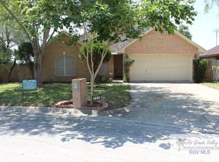 818 Robin Ln, Harlingen, TX 78550