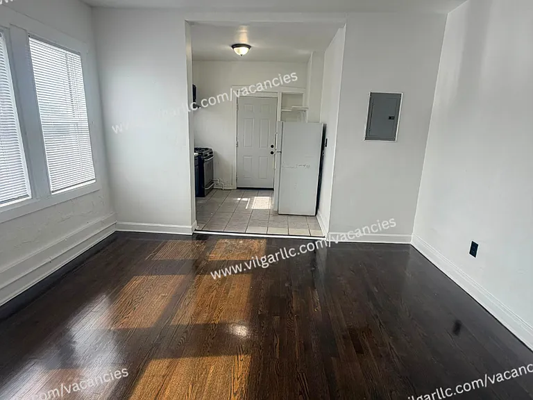 1514 W 5th Ave — Photo 5