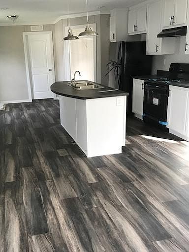 2nd image of 3023 Suni Pines Blvd