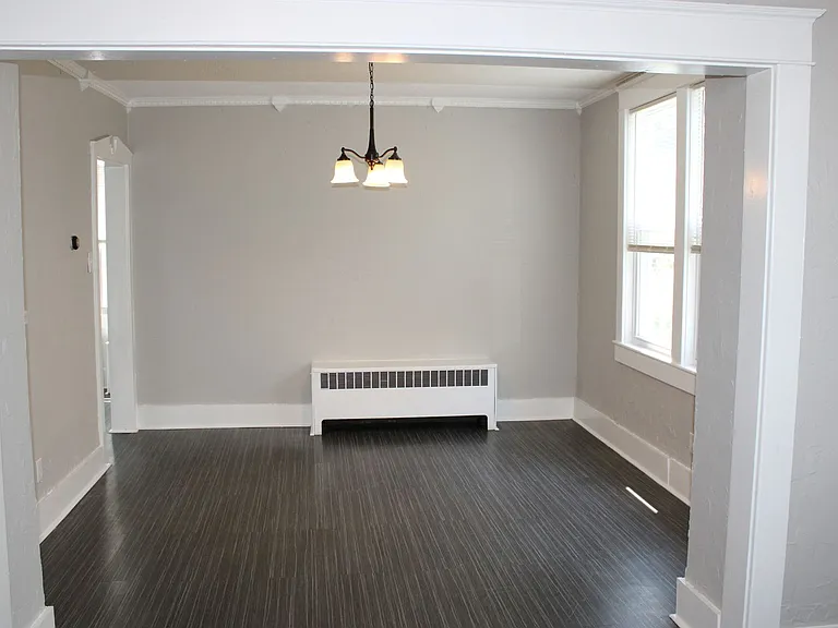 152 N Lombard St — Photo 5