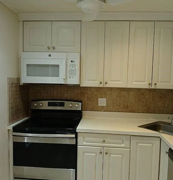6300 NW 62nd St #106 — Photo 9