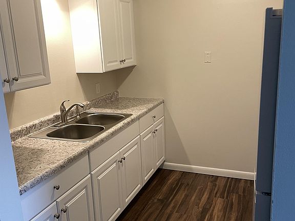 2nd image of 206 E Center St #15
