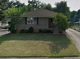 437 7th St, Struthers, OH 44471