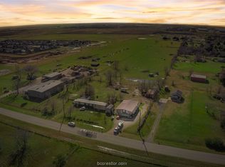 34427 Owens Rd, Hempstead, TX 77445