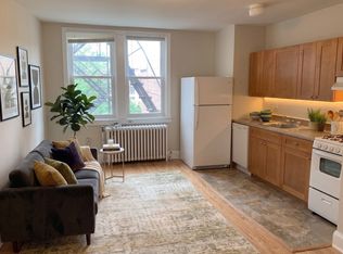 4035 Spruce St APT 2R, Philadelphia, PA 19104