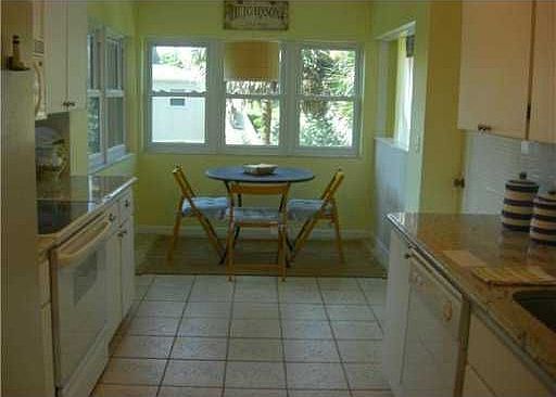 4th image of 1545 NE Ocean Blvd #105S