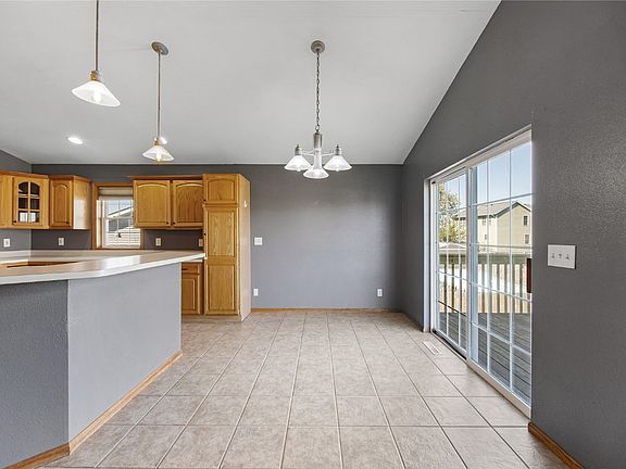 5th image of 130 Bear Creek Ct