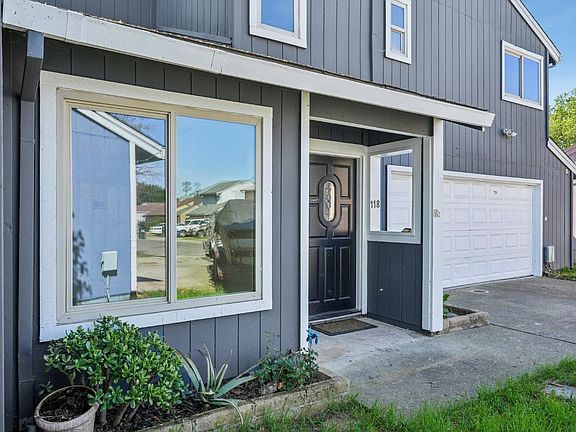 2nd image of 118 Saginaw Cir