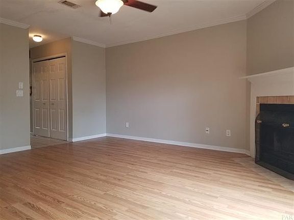 5th image of 3841B Belle Meade Ct