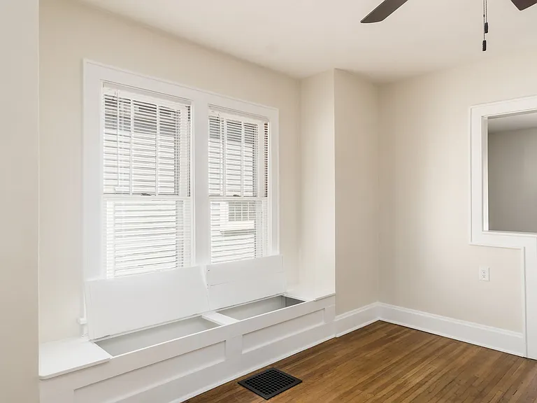 41 W California Ave — Photo 11