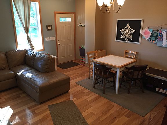 Family room/Dinning Room