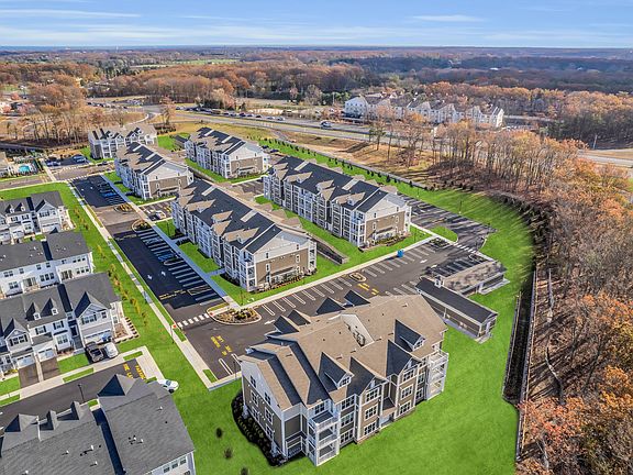 2nd image of 3400 Aspen Cir #3406-102