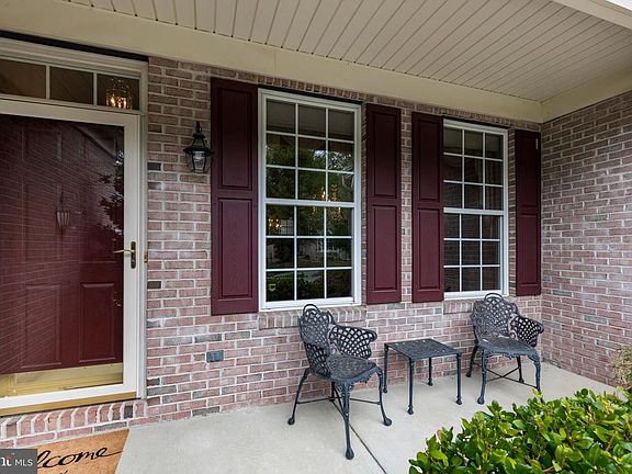 4th image of 1904 Phipps Cir