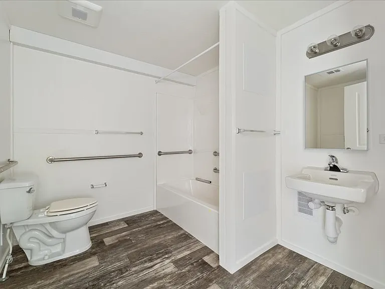 1038 Canopy Ln SW — Photo 11