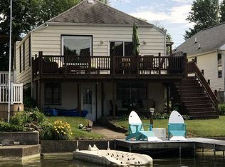 1608 Idlewild Dr, Rochester, IN 46975