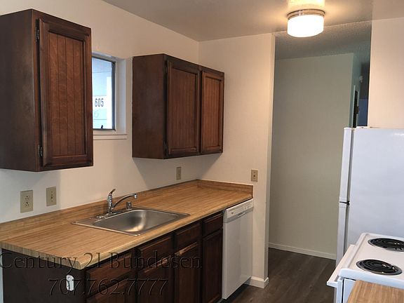 2nd image of 605 7th St #A